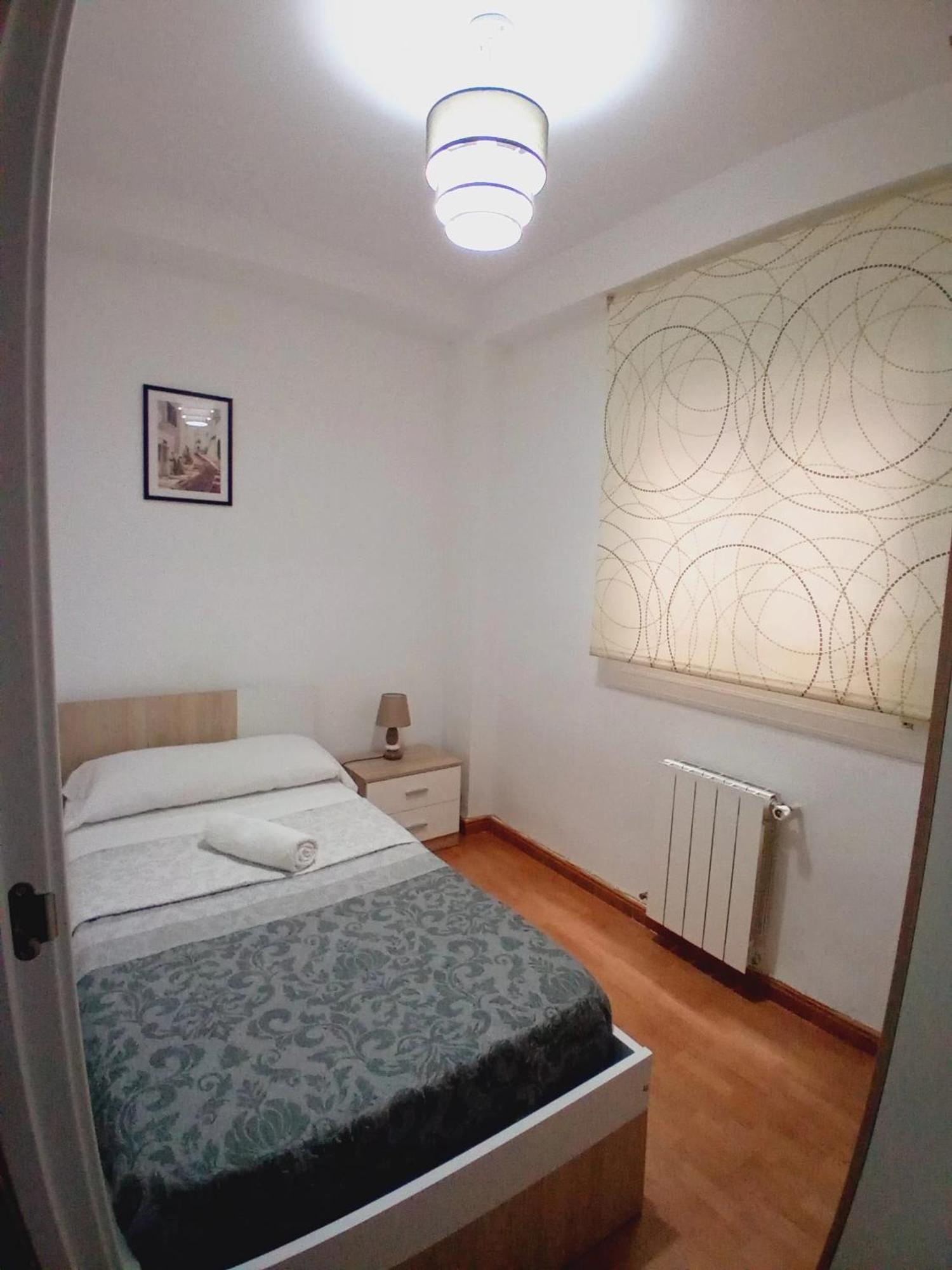Amplio Apartamento Centro De Alicante Bagian luar foto