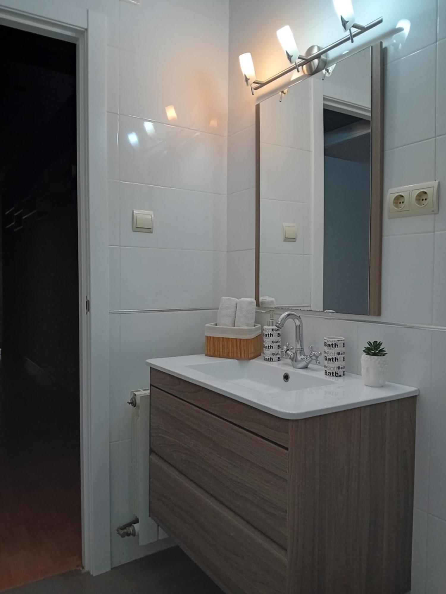 Amplio Apartamento Centro De Alicante Bagian luar foto